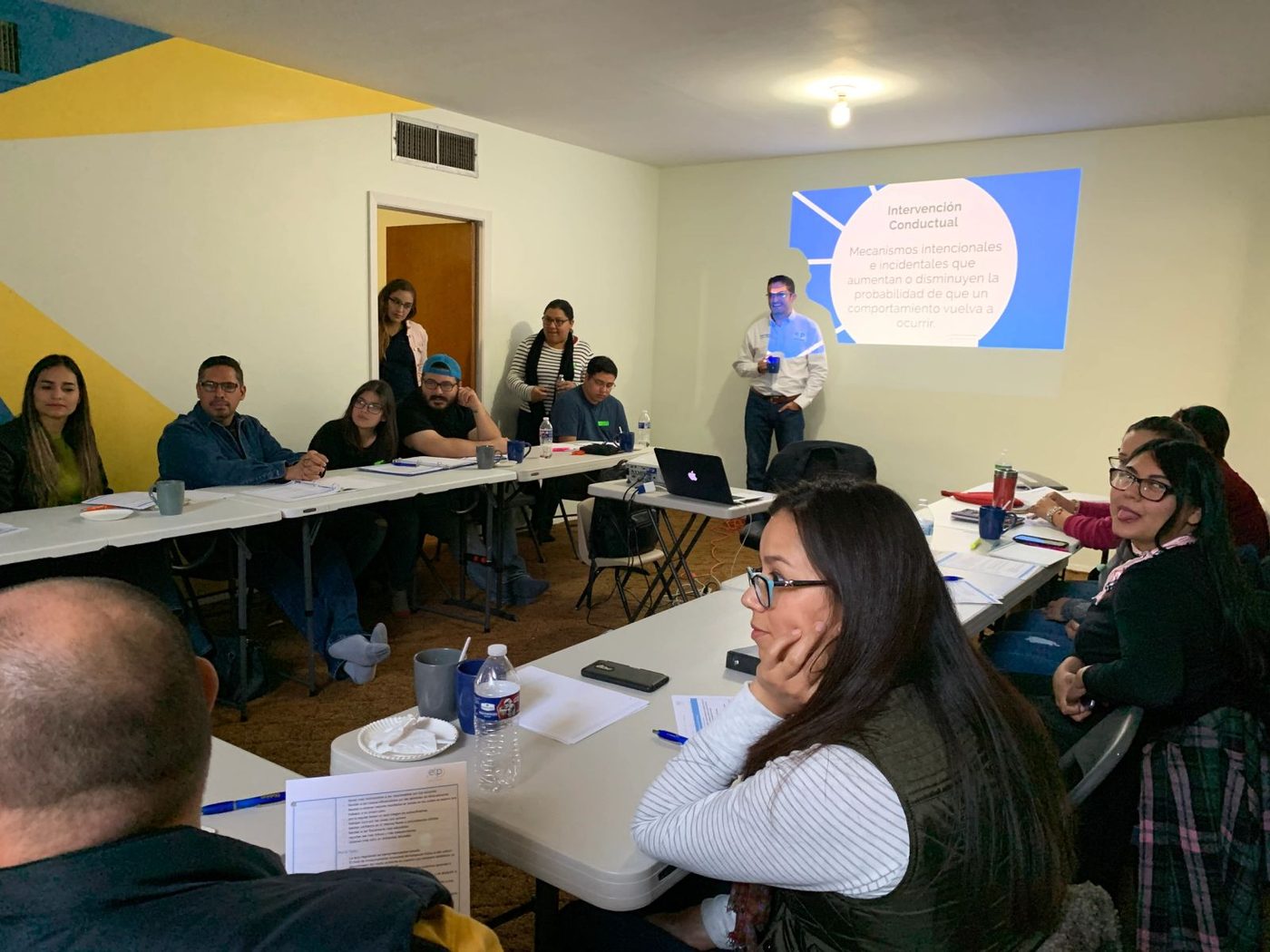 Dr. Quiñones leading a hands-on clinical training session